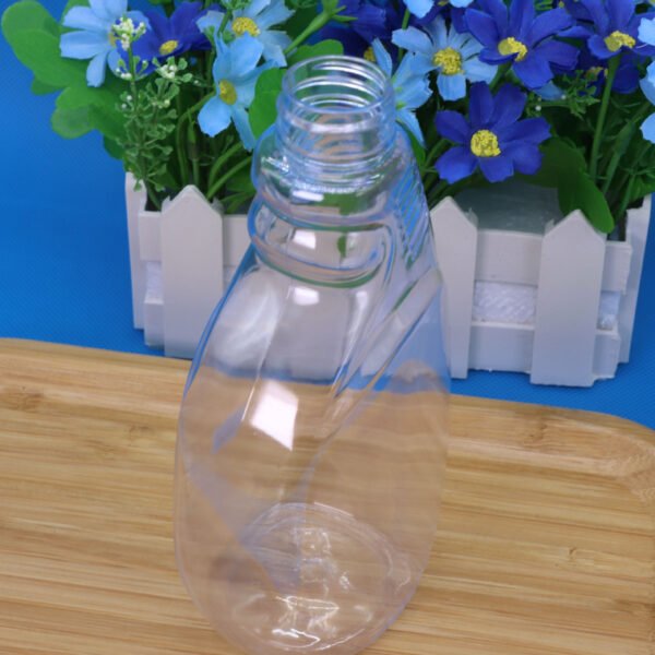 Factory supply 300ml alcohol disinfectant bottle household transparent PET spray bottle spray gardening bottle small flat bottle - Image 4